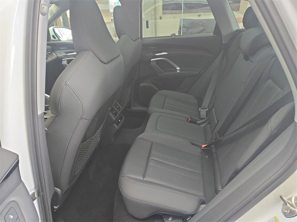 New 2025 Audi Q5 Premium Plus image 23