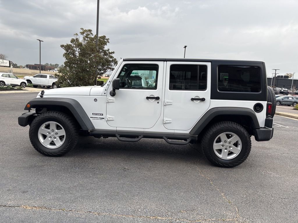 Used 2018 Jeep Wrangler Unlimited Sport S image 9