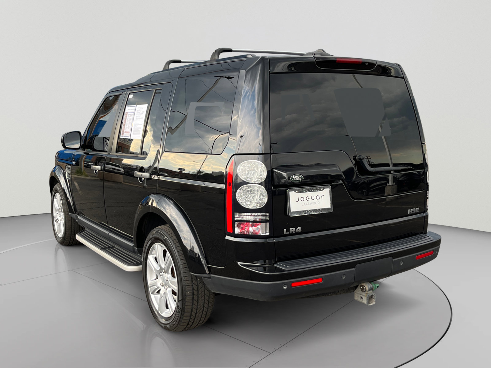 Used 2015 Land Rover LR4 HSE AWD/4WD image 3