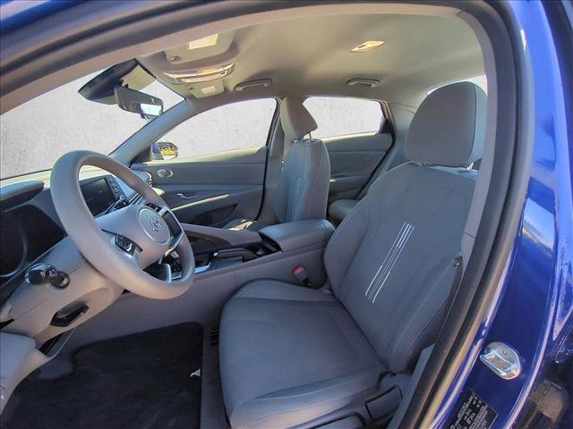 Used 2023 Hyundai Elantra SEL image 14