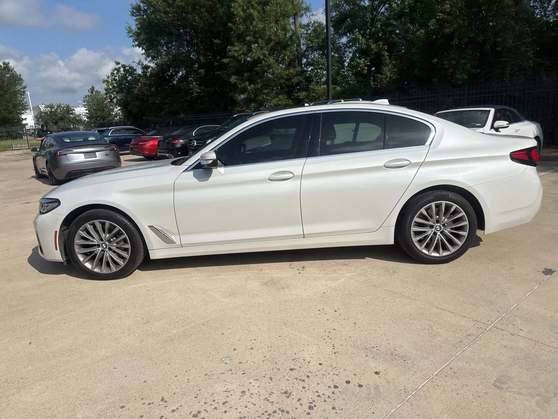 Used 2022 BMW 530i w/ Premium Package RWD image 7