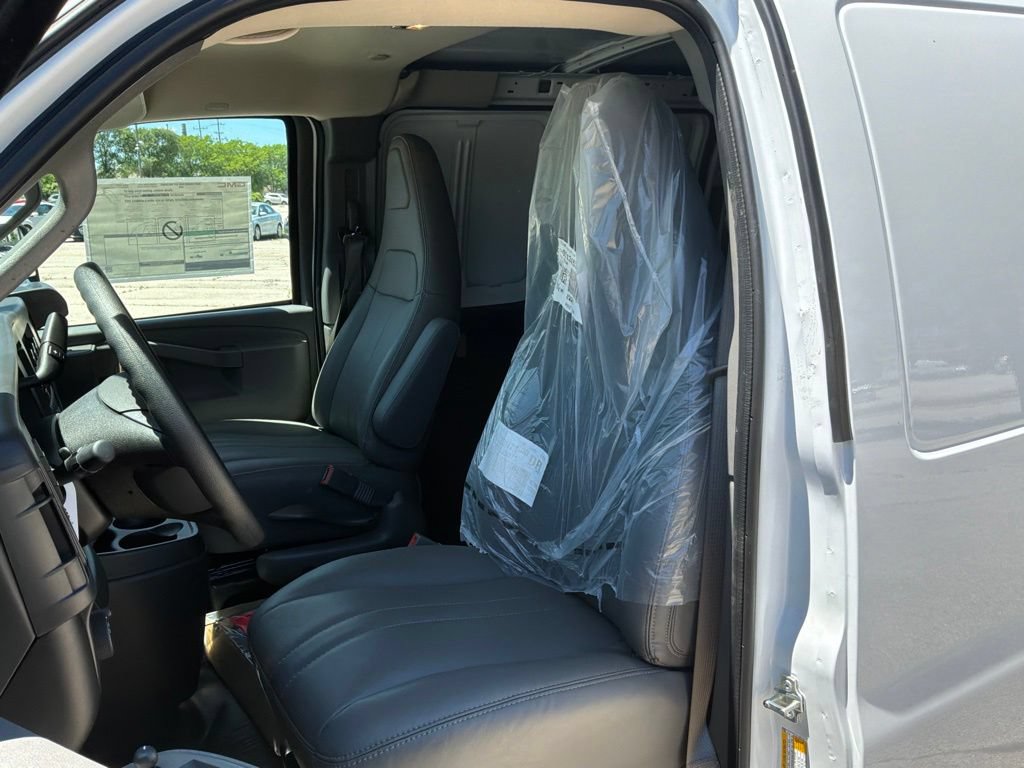 New 2026 GMC Savana 2500 Extended w/ Safety Package RWD image 13