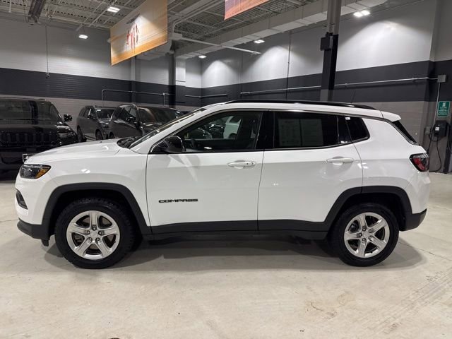 Used 2023 Jeep Compass Latitude image 20