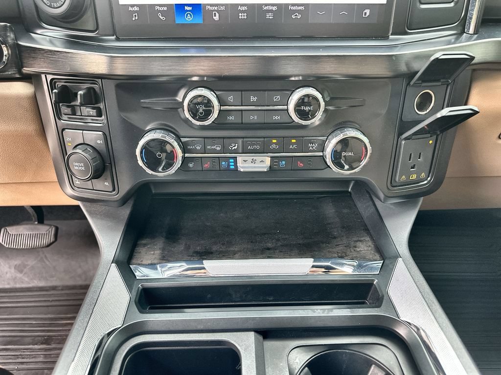 Used 2024 Ford F250 Lariat w/ Lariat Ultimate Package AWD/4WD image 14