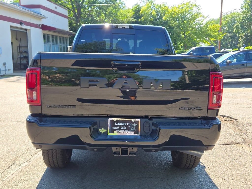 New 2026 RAM 2500 Laramie AWD/4WD image 26
