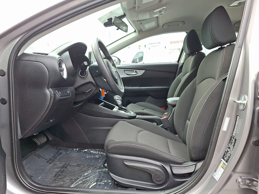 Used 2023 Kia Forte LXS FWD image 13