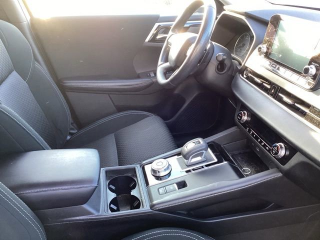 Used 2022 Mitsubishi Outlander ES image 16