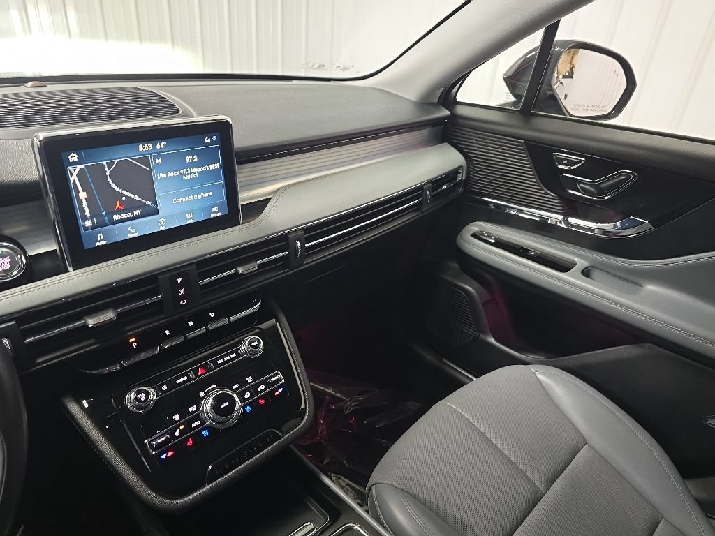 Used 2021 Lincoln Corsair AWD w/ Premium Package image 29