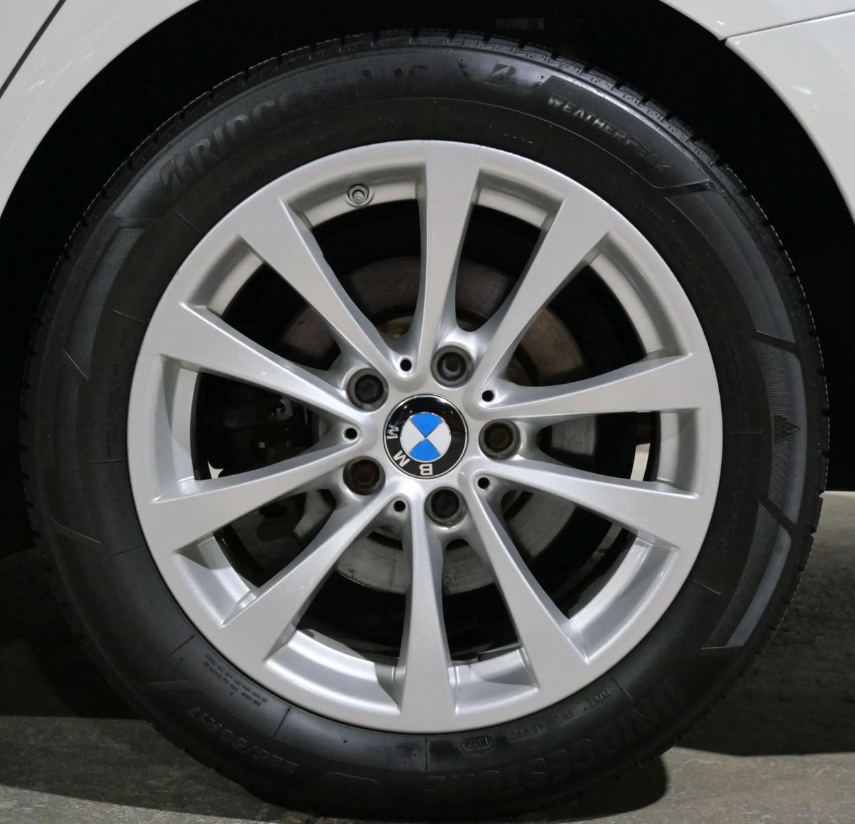 Used 2016 BMW 320i xDrive Sedan AWD/4WD image 25