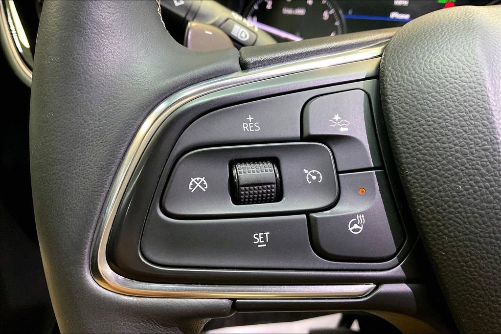 Used 2022 Buick Envision Avenir w/ Safety Package FWD image 12