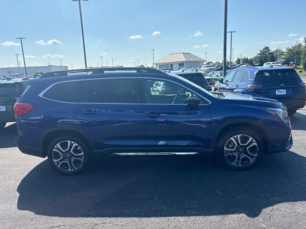 Certified 2026 Subaru Ascent Limited AWD/4WD image 2