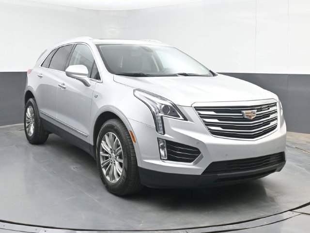 Used 2017 Cadillac XT5 Luxury w/ Driver Awareness Package AWD/4WD image 2