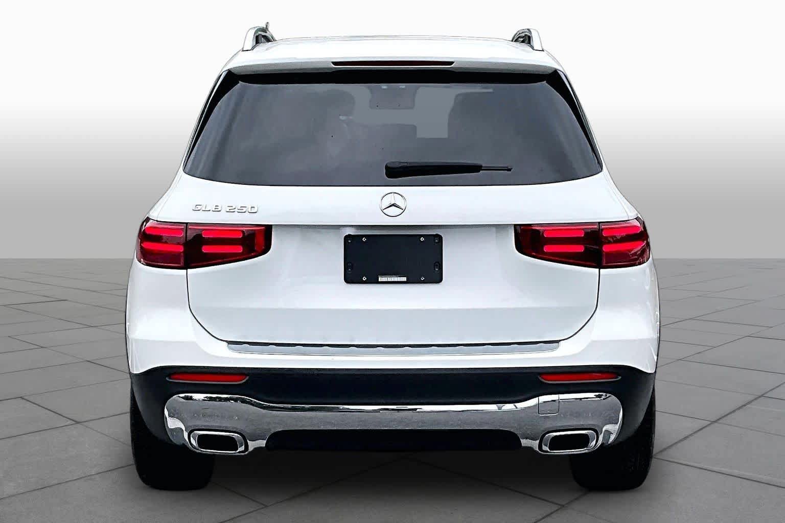 Certified 2026 Mercedes-Benz GLB 250 image 5