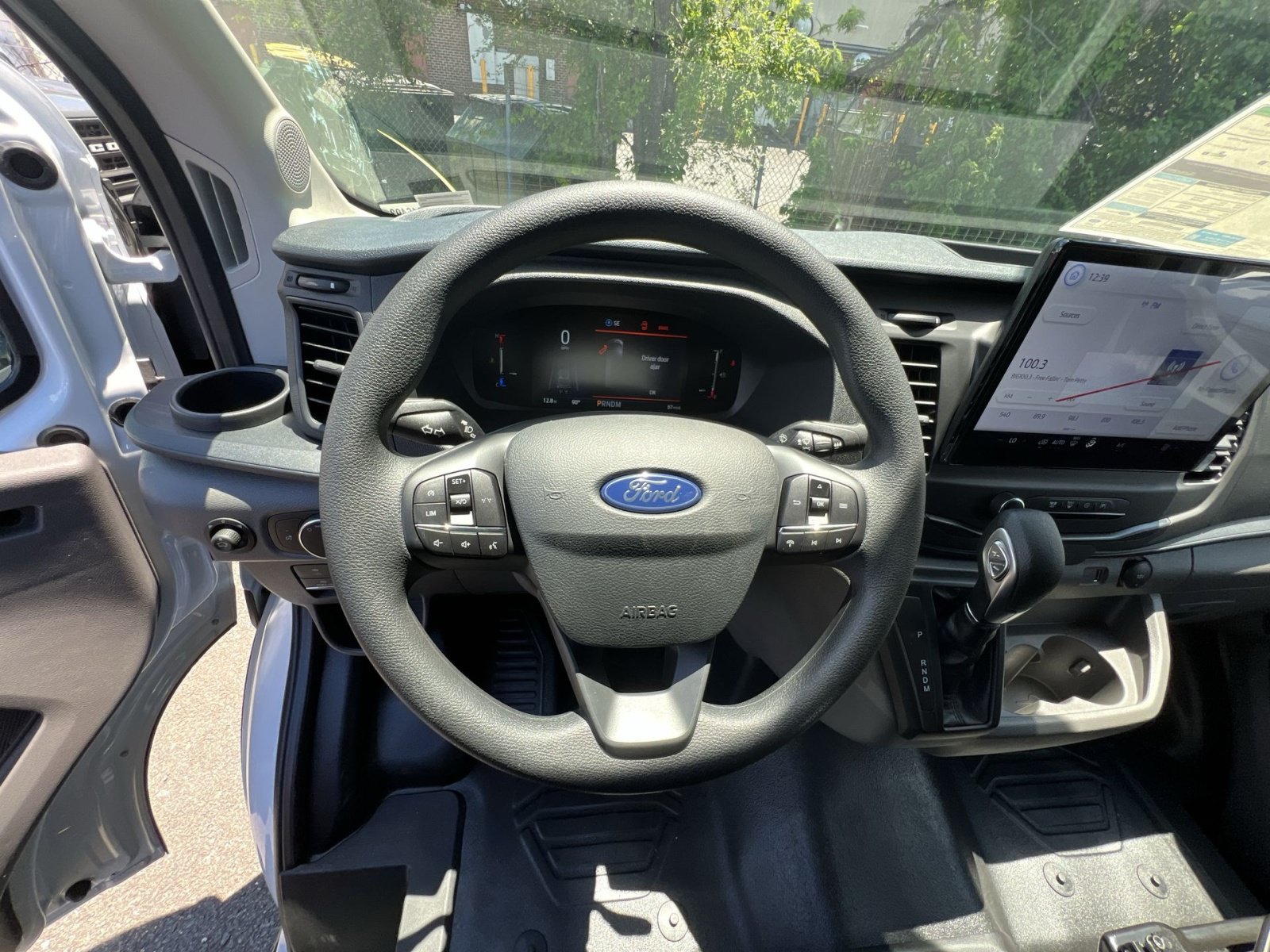 New 2026 Ford Transit 250 148 Medium Roof w/ Load Area Protection Package RWD image 24
