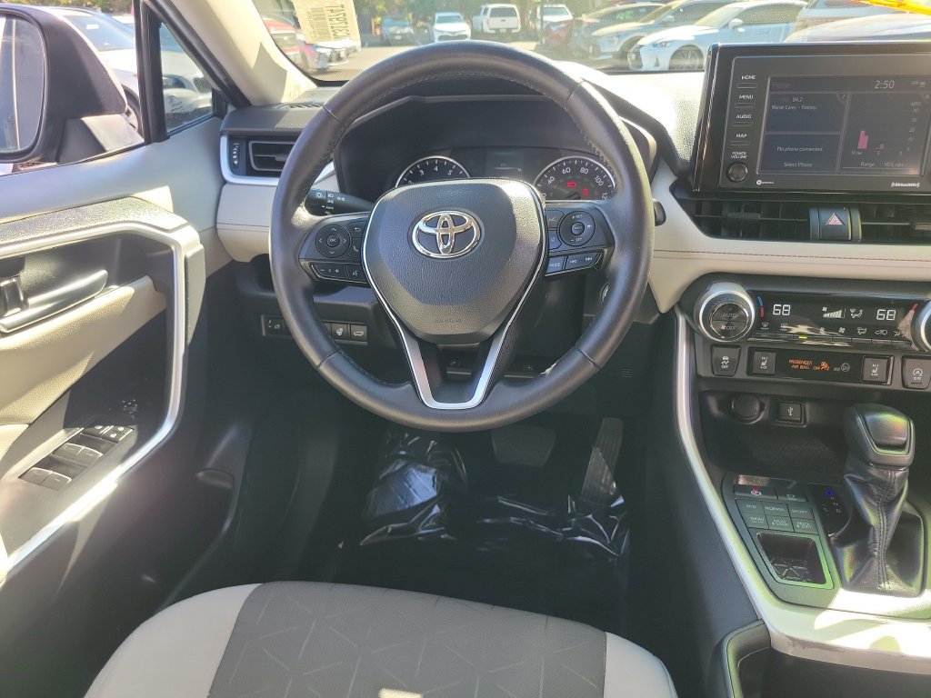 Used 2022 Toyota RAV4 XLE w/ Convenience Package AWD/4WD image 14