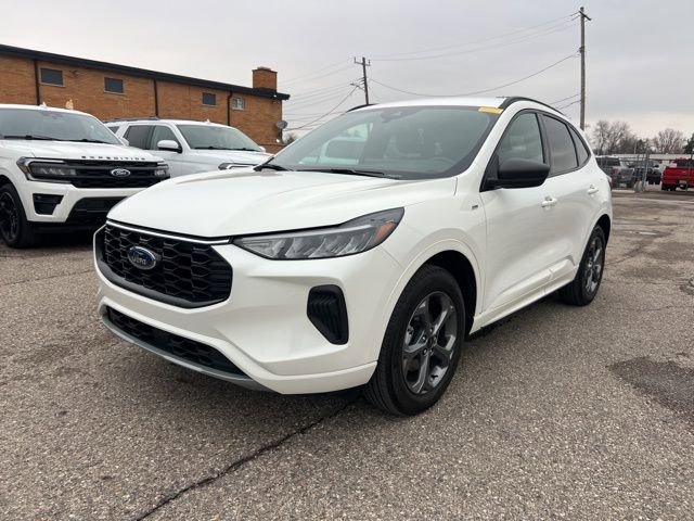 Certified 2024 Ford Escape ST-Line w/ Tech Pack #1 AWD/4WD image 27