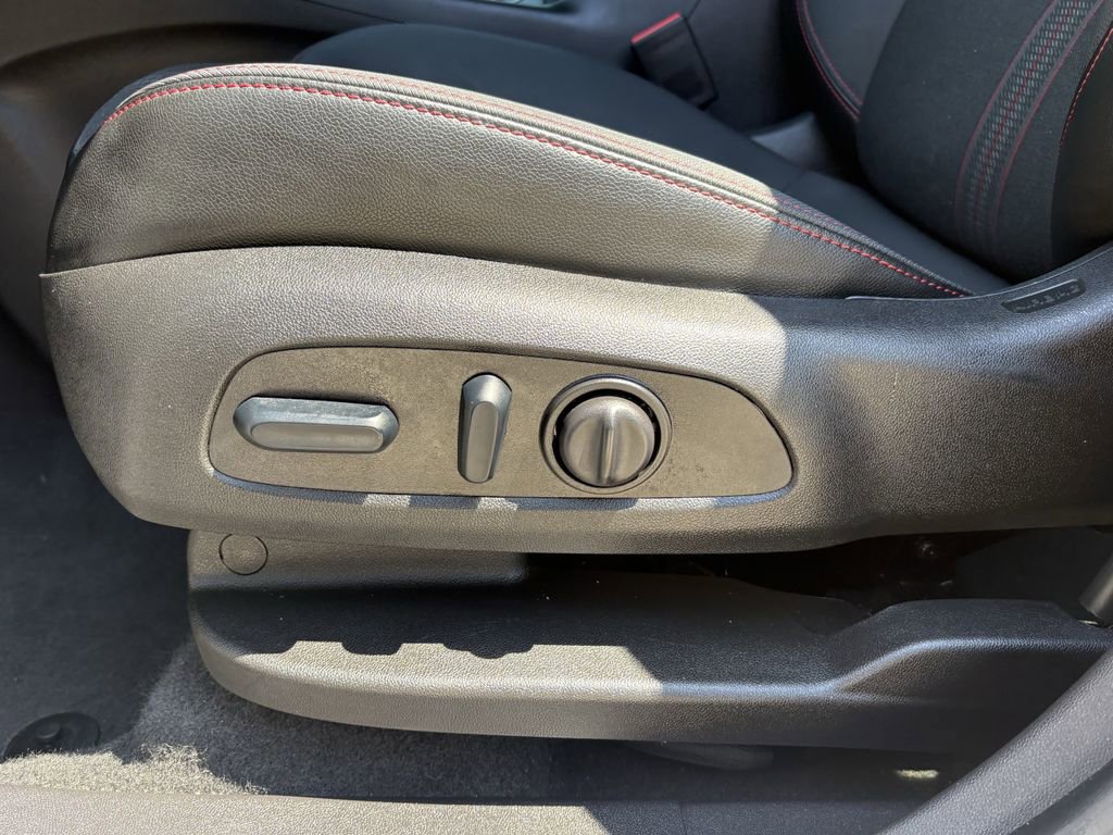 Used 2024 Chevrolet Equinox RS FWD image 13