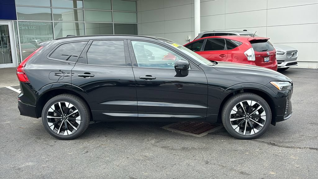 New 2026 Volvo XC60 B5 Plus w/ Protection Package Premier AWD/4WD image 26