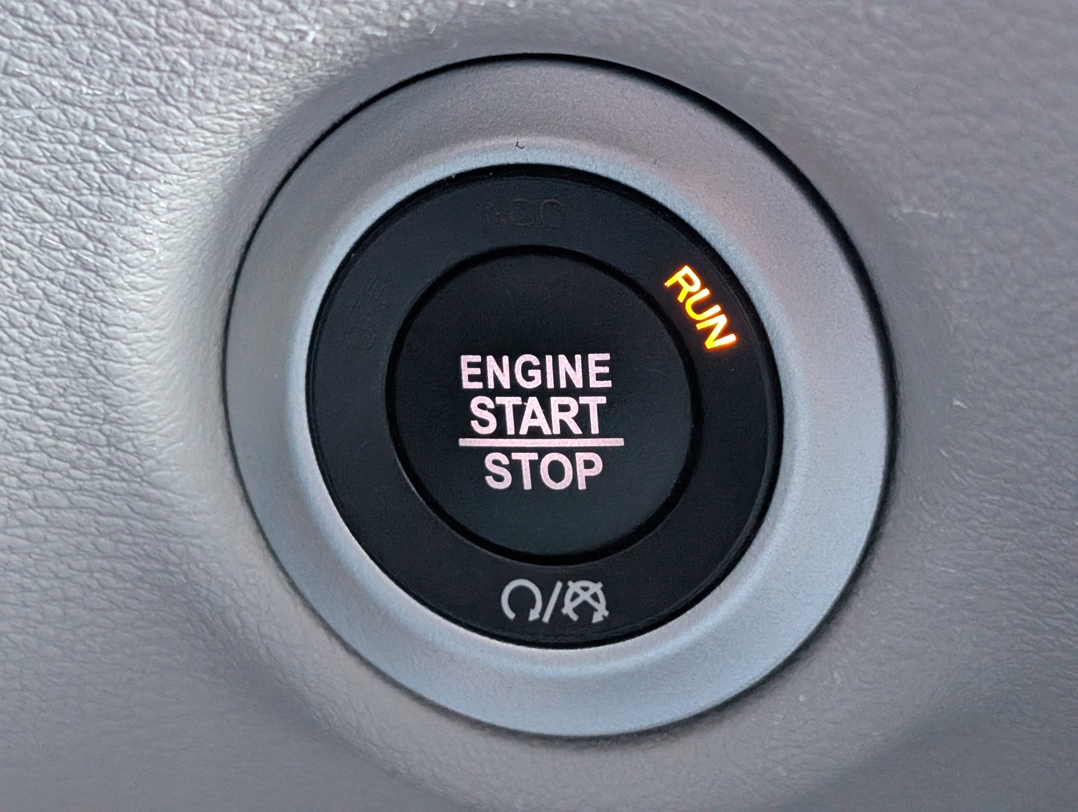 Used 2024 Chrysler Pacifica Touring-L image 26