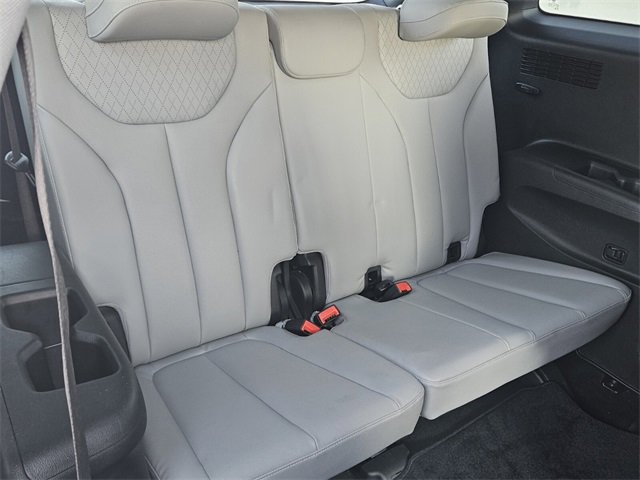 Used 2022 Hyundai Palisade SEL w/ Premium Package image 14