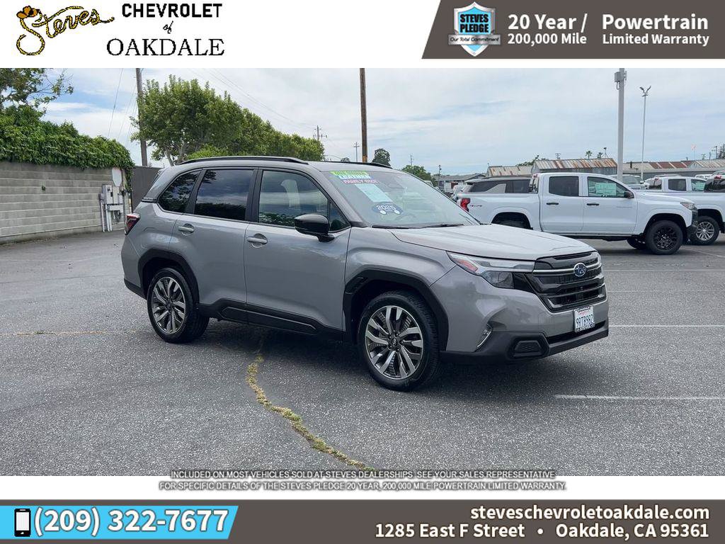 Used 2025 Subaru Forester Touring AWD/4WD image 2