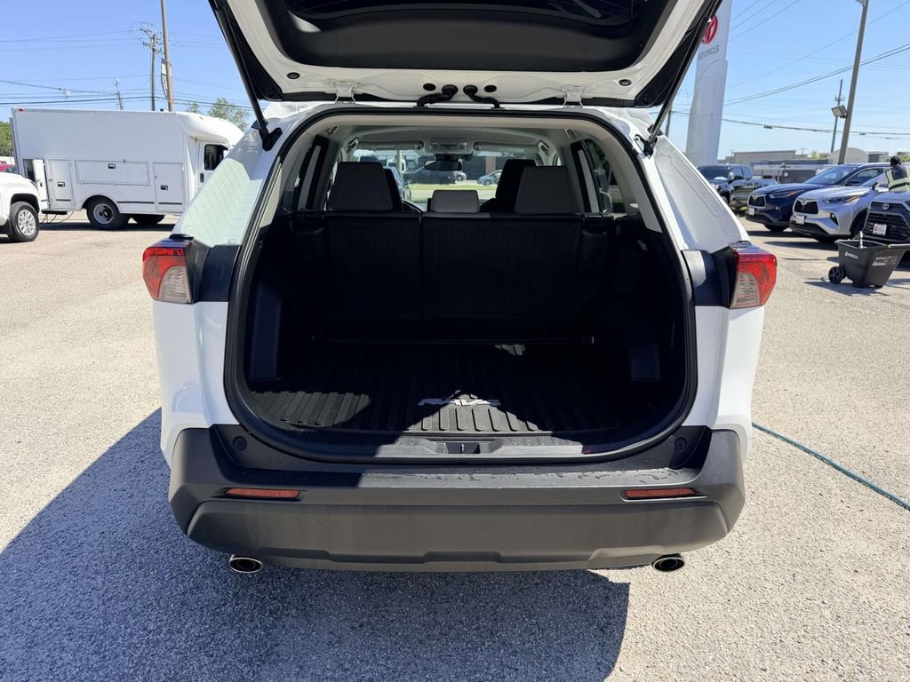 Certified 2020 Toyota RAV4 XLE w/ All Weather Liner Package AWD/4WD image 15