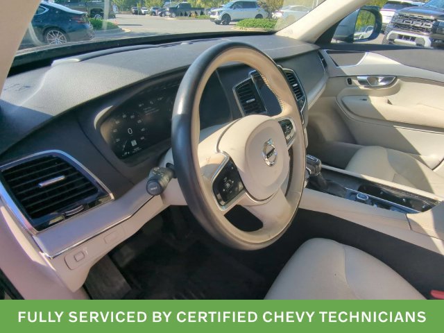 Used 2021 Volvo XC90 T5 Momentum w/ Protection Package Premier FWD image 19