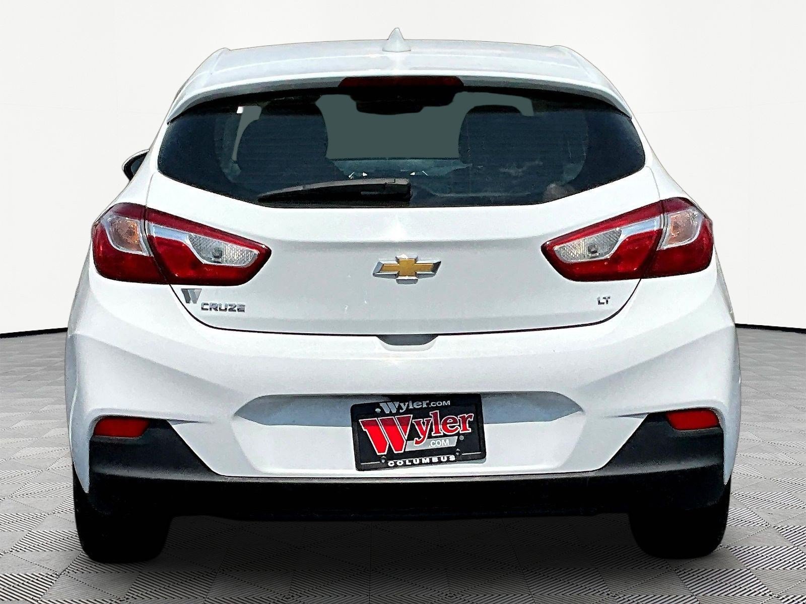Used 2018 Chevrolet Cruze LT w/ Convenience Package FWD image 5