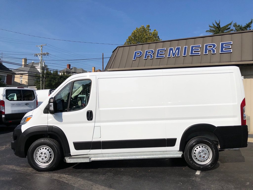 Used 2025 RAM ProMaster 2500 w/ U-Haul Equipment Group FWD image 3