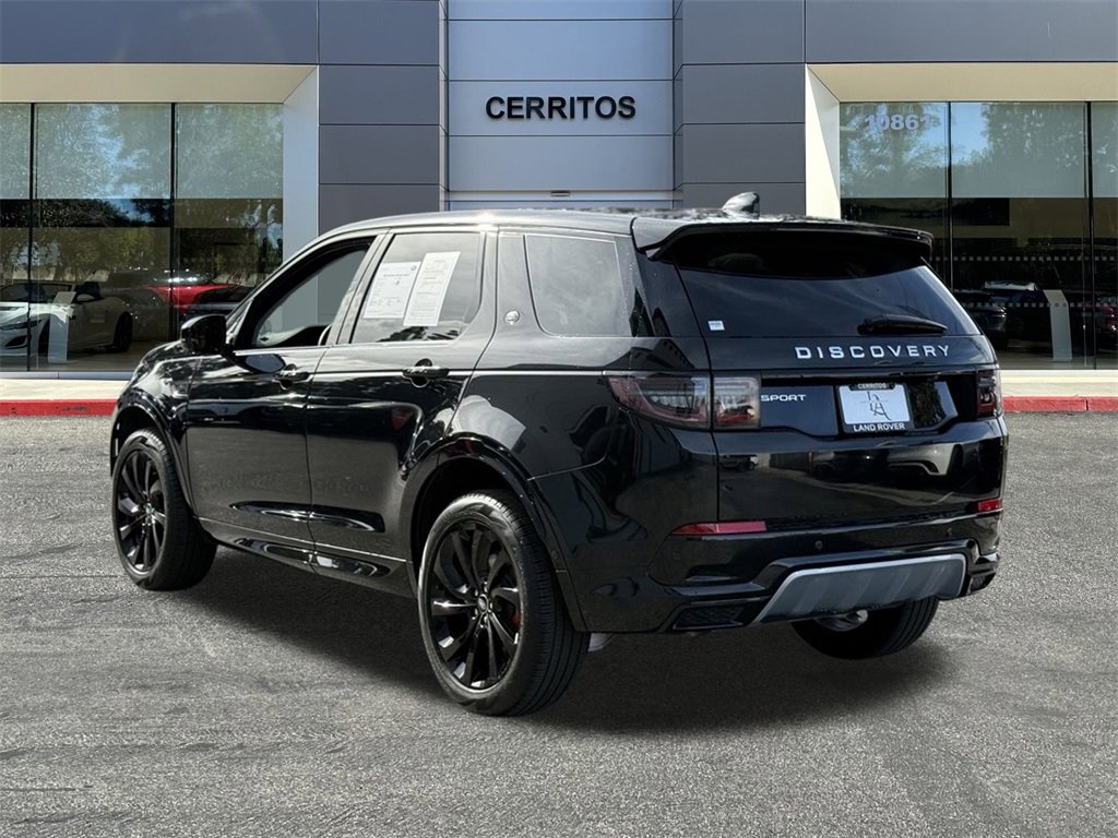 Used 2025 Land Rover Discovery Sport S image 8