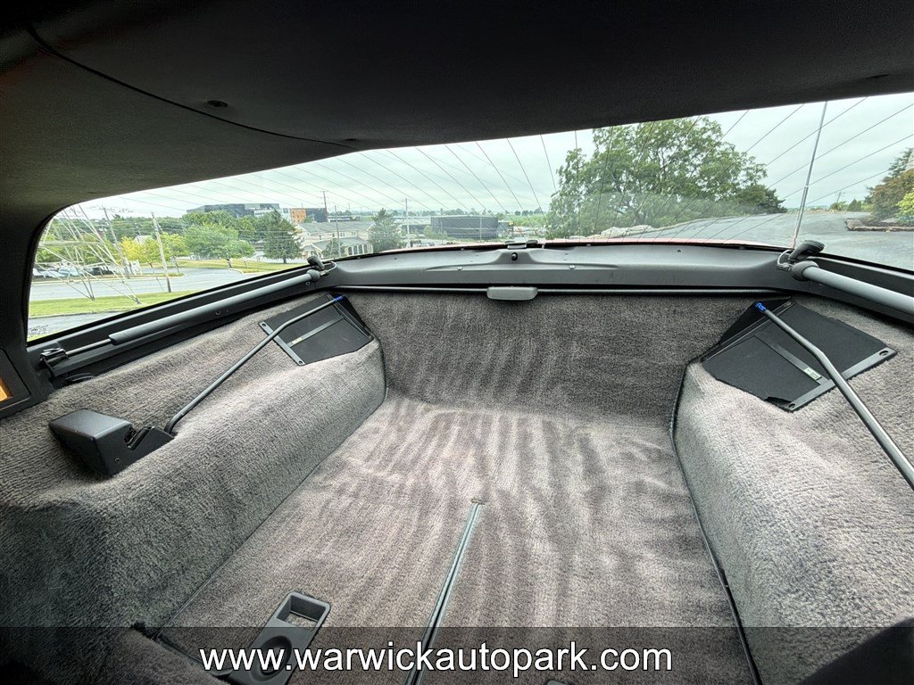 Used 1987 Chevrolet Corvette Coupe RWD image 25