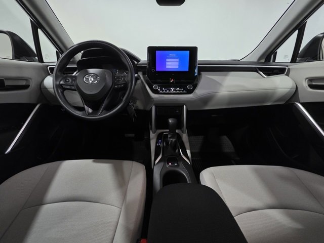 Used 2023 Toyota Corolla Cross L image 14