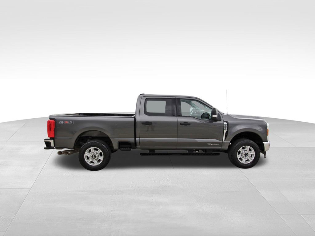 Used 2025 Ford F250 XLT image 5