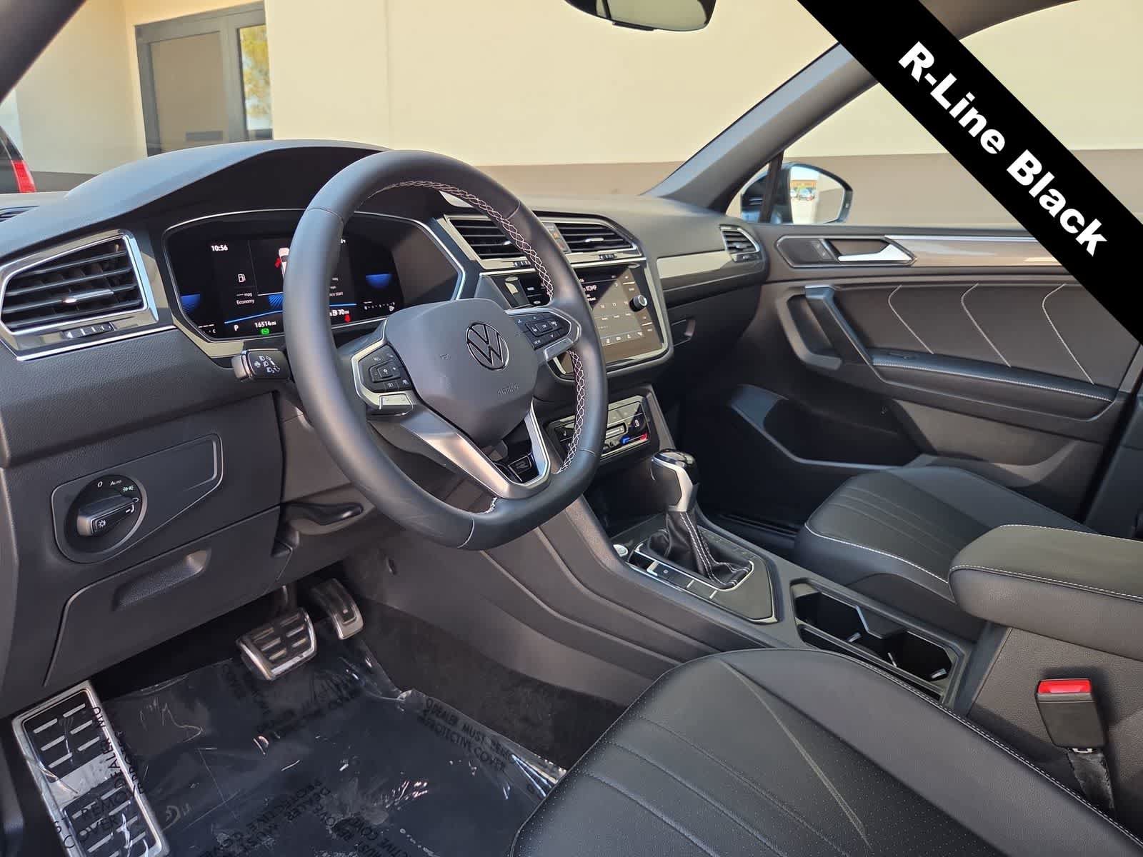 Used 2023 Volkswagen Tiguan SE R-Line FWD image 10