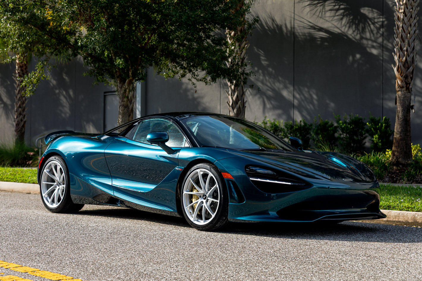 New 2027 McLaren 750S Spider RWD image 4
