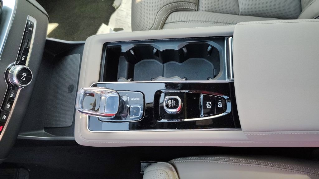 New 2026 Volvo XC90 B6 Ultra AWD/4WD image 22