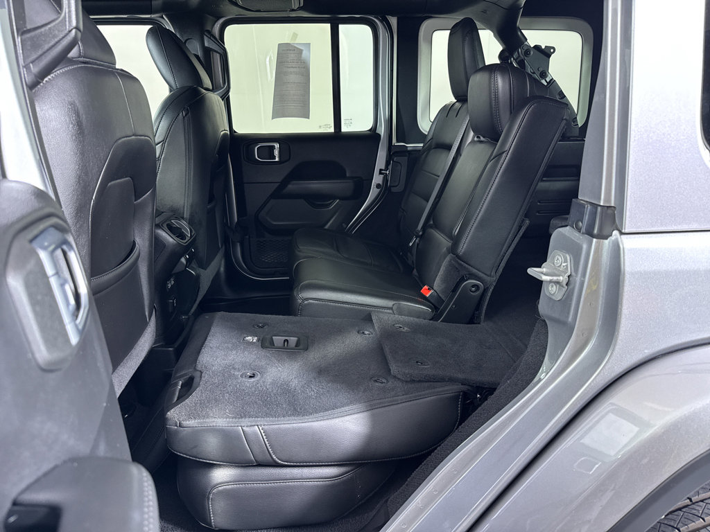 Used 2021 Jeep Wrangler Unlimited Sahara image 7