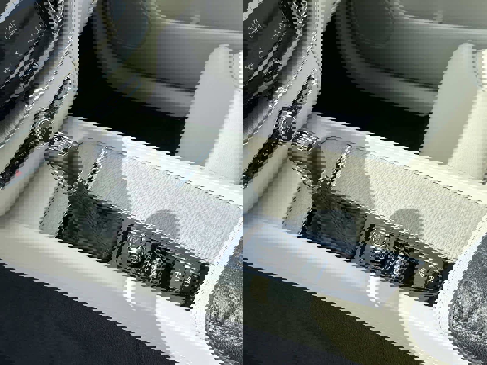 Used 2020 Volvo XC60 T5 Inscription image 21