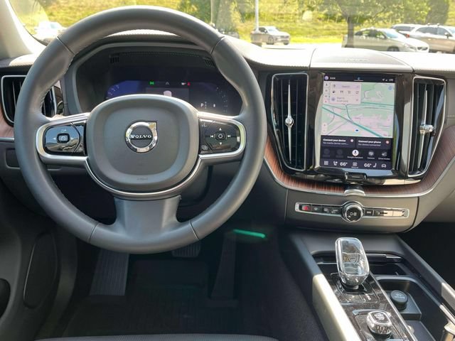 Used 2024 Volvo XC60 B5 Ultimate w/ Climate Package AWD/4WD image 17