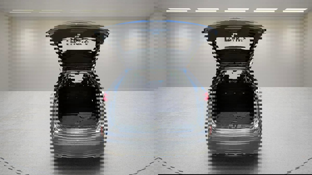 Used 2021 Ford Edge SE w/ Cargo Accessory Package image 16