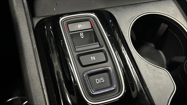 Used 2023 Honda Pilot Sport image 18