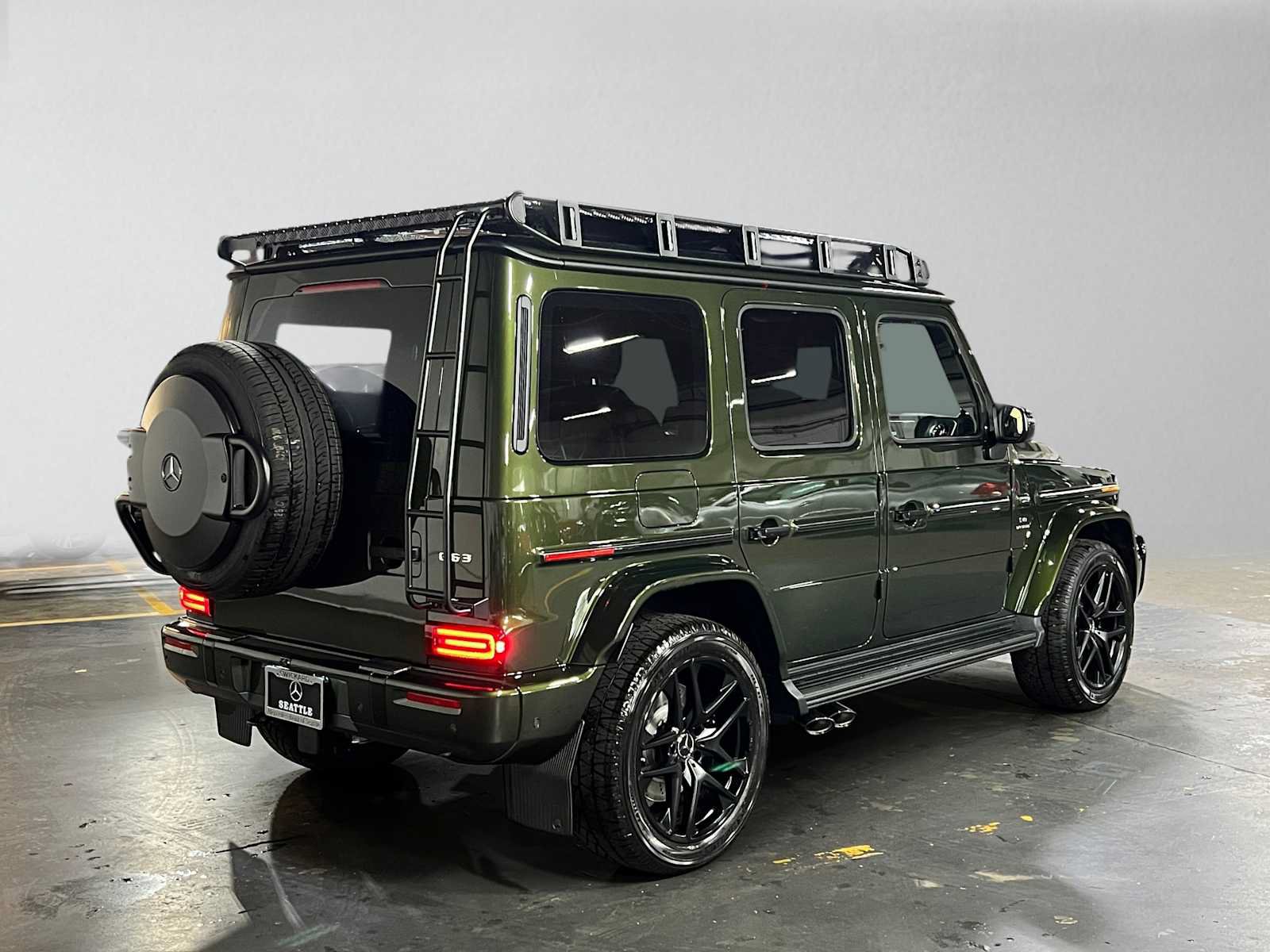 New 2027 Mercedes-Benz G 63 AMG 4MATIC image 3