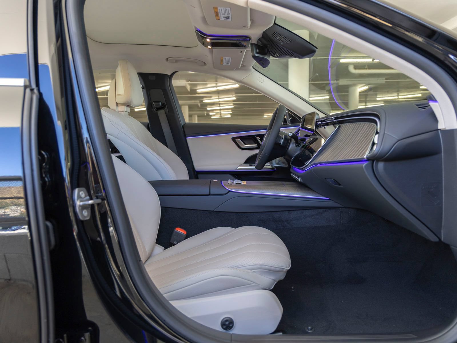 New 2027 Mercedes-Benz E 450 4MATIC Sedan image 26