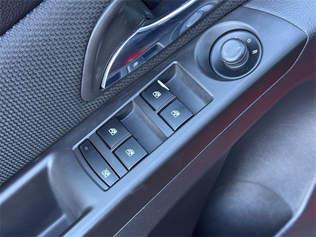 Used 2014 Chevrolet Cruze LT image 14