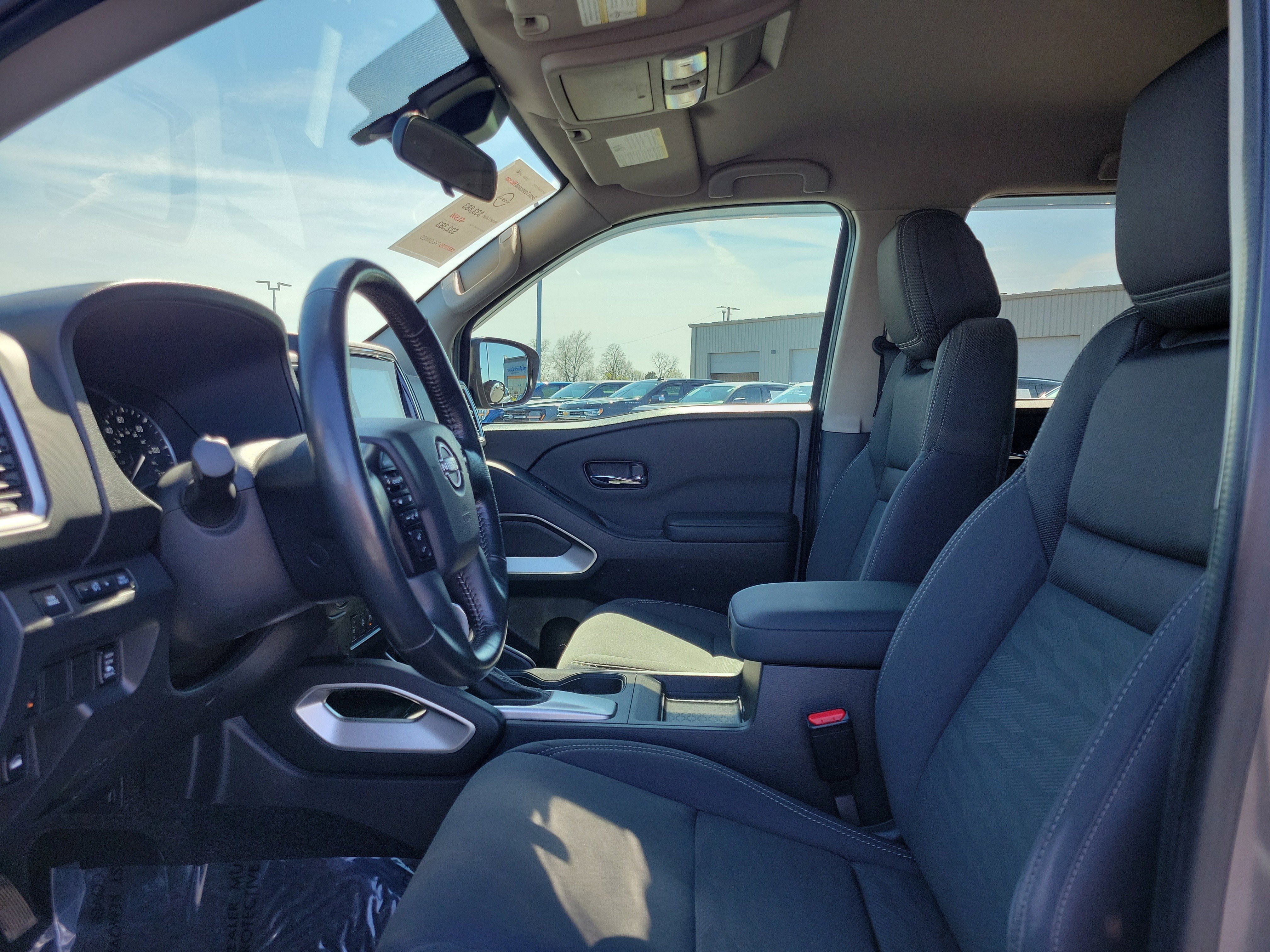 Certified 2023 Nissan Frontier SV w/ SV Convenience Package image 15