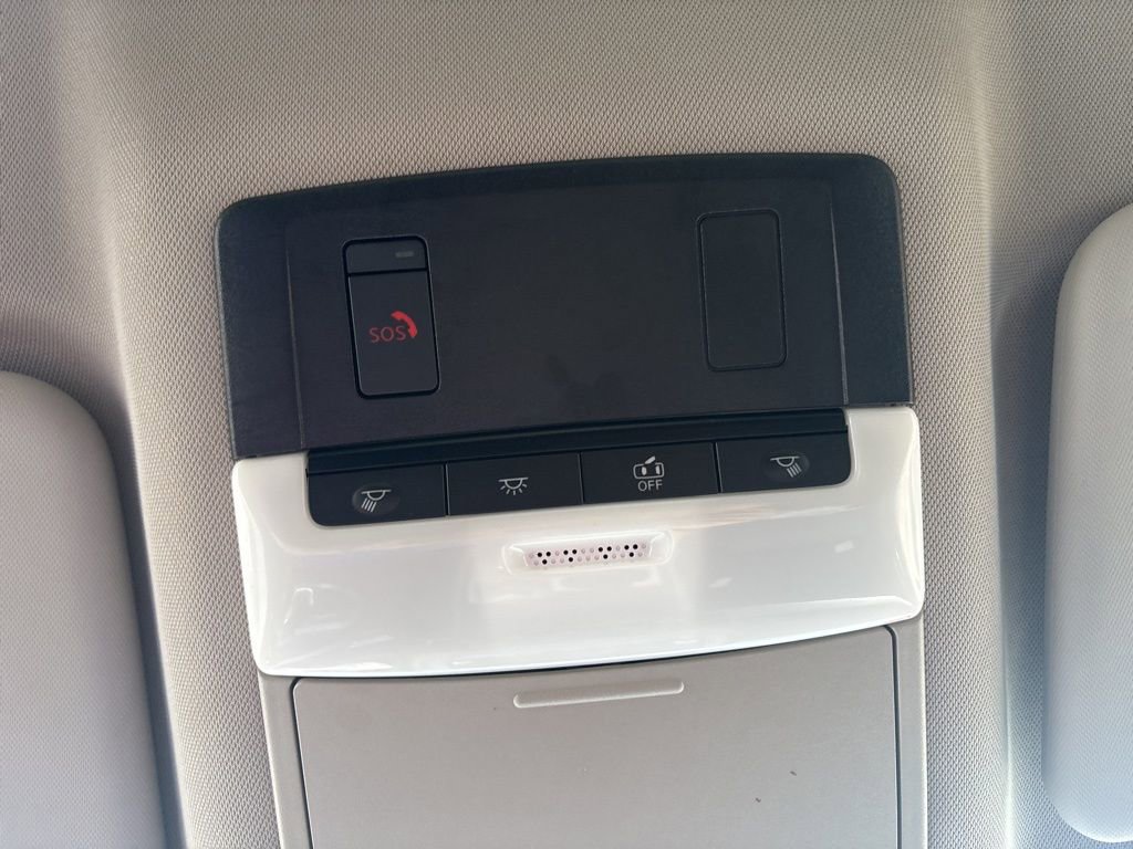 Used 2024 Nissan Rogue SV image 25