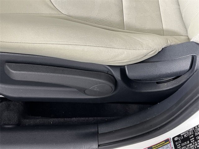 Used 2012 Kia Rio LX image 12