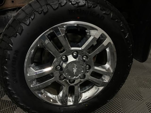 Used 2015 Chevrolet Silverado 2500 High Country w/ Duramax Plus Package AWD/4WD image 48