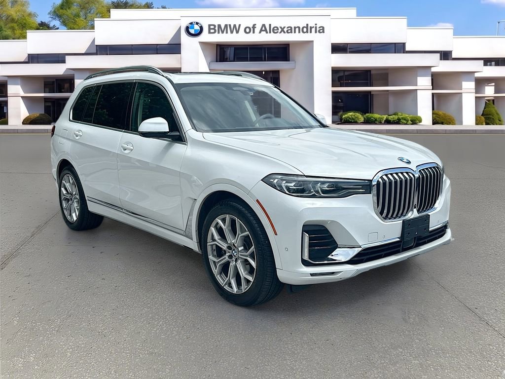 Used 2022 BMW X7 xDrive40i w/ Premium Package AWD/4WD image 1