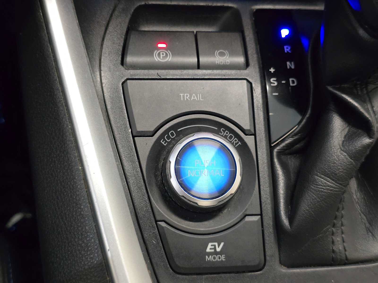 Certified 2021 Toyota RAV4 XSE AWD/4WD image 16